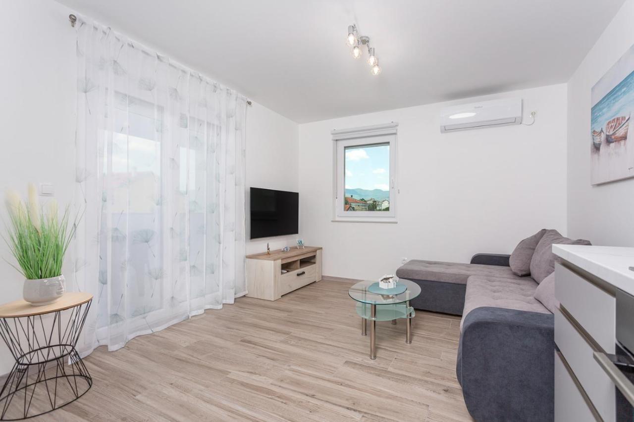 Kvarner Bay - Apartments 2 & 4 Rijeka Ngoại thất bức ảnh