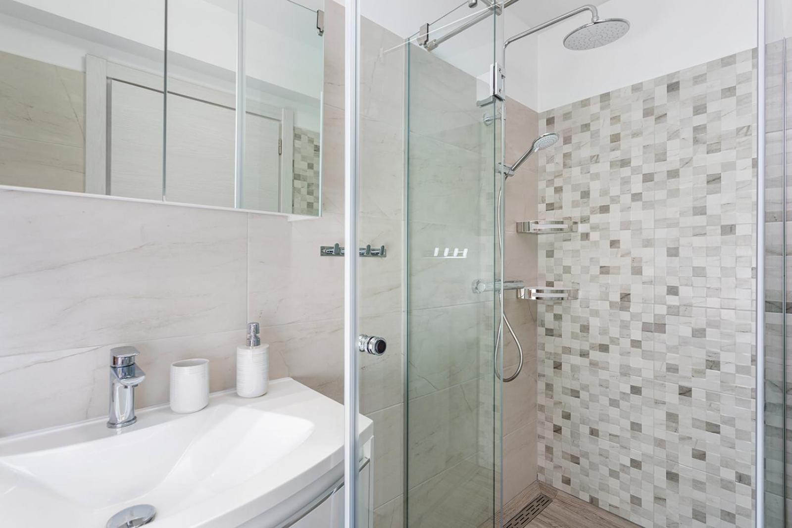Kvarner Bay - Apartments 2 & 4 Rijeka Ngoại thất bức ảnh